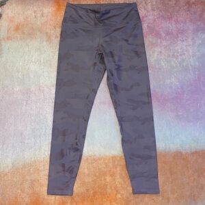 Lavender Camo Leggings 💜